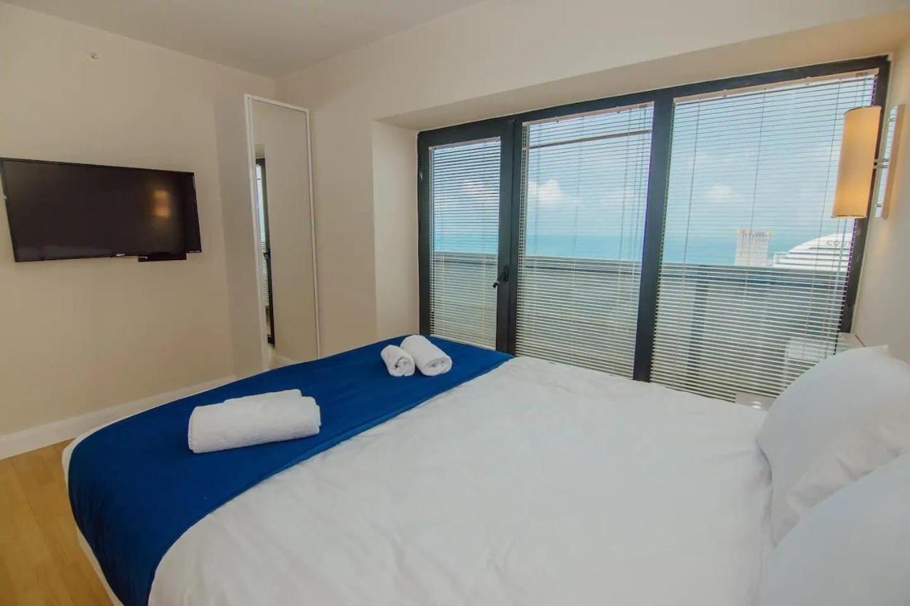 Orbi City Luxury Towers Aparthotel Batumi Exteriör bild