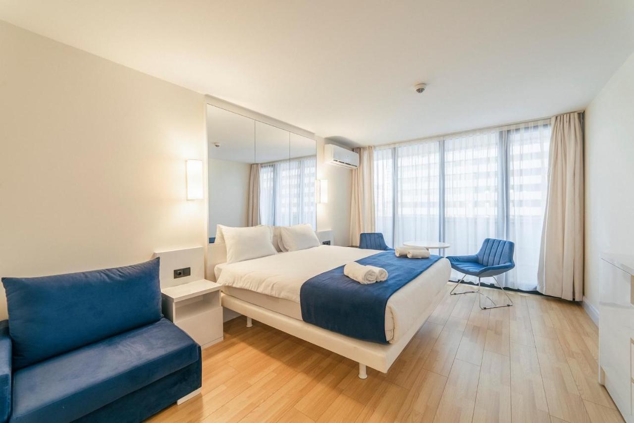 Orbi City Luxury Towers Aparthotel Batumi Exteriör bild