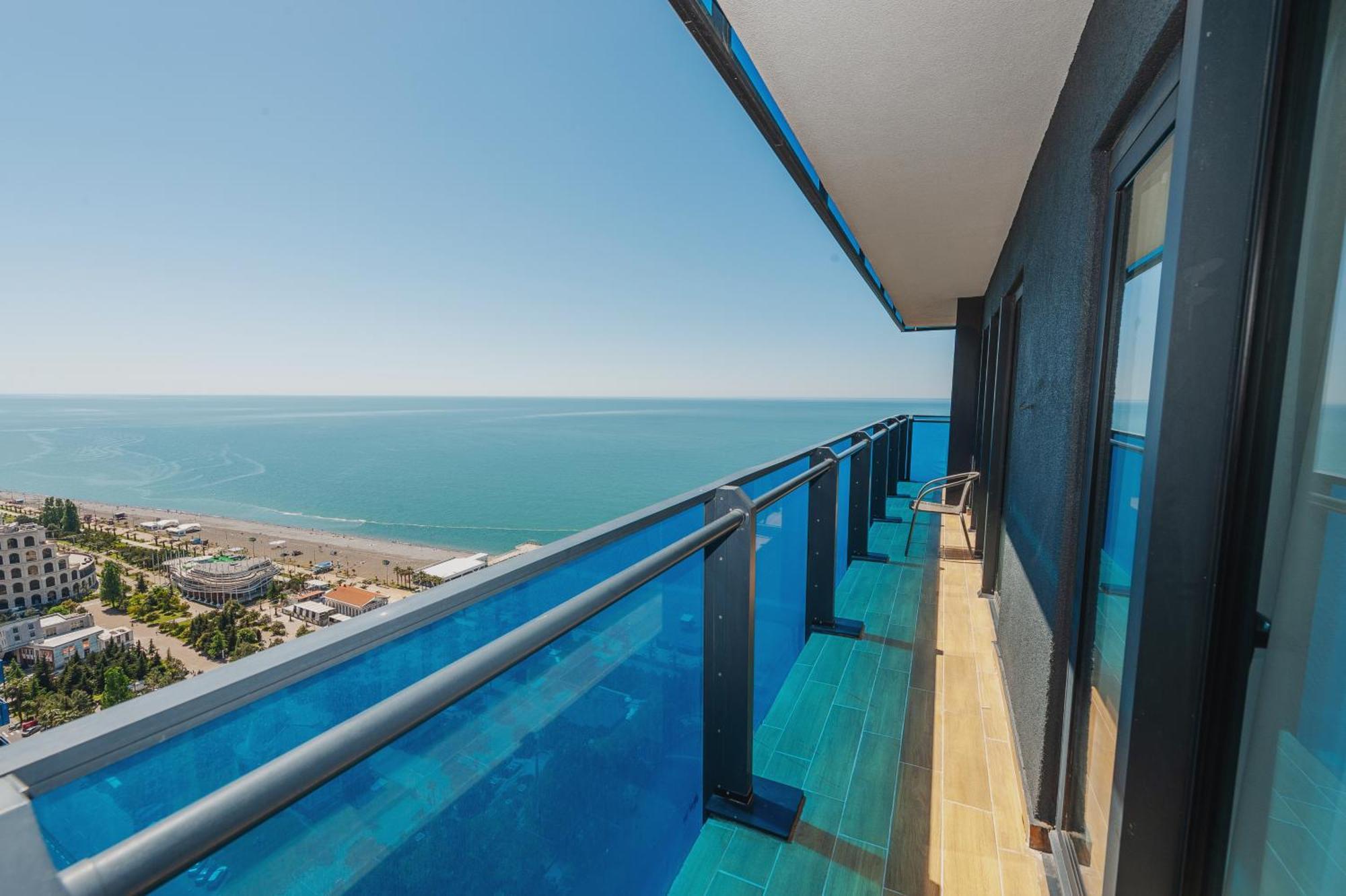 Orbi City Luxury Towers Aparthotel Batumi Exteriör bild
