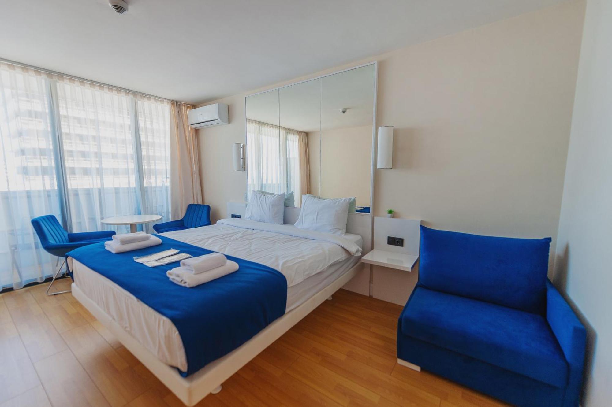 Orbi City Luxury Towers Aparthotel Batumi Exteriör bild