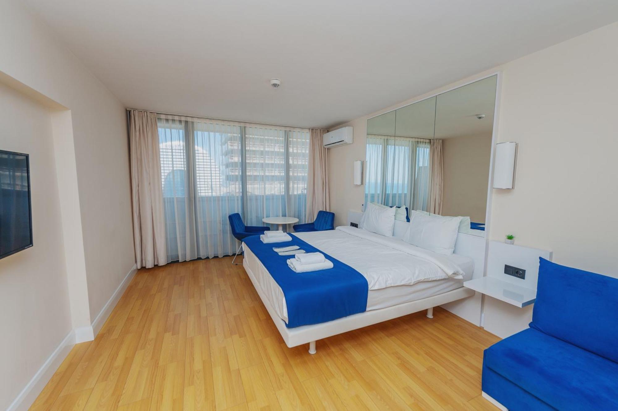 Orbi City Luxury Towers Aparthotel Batumi Exteriör bild