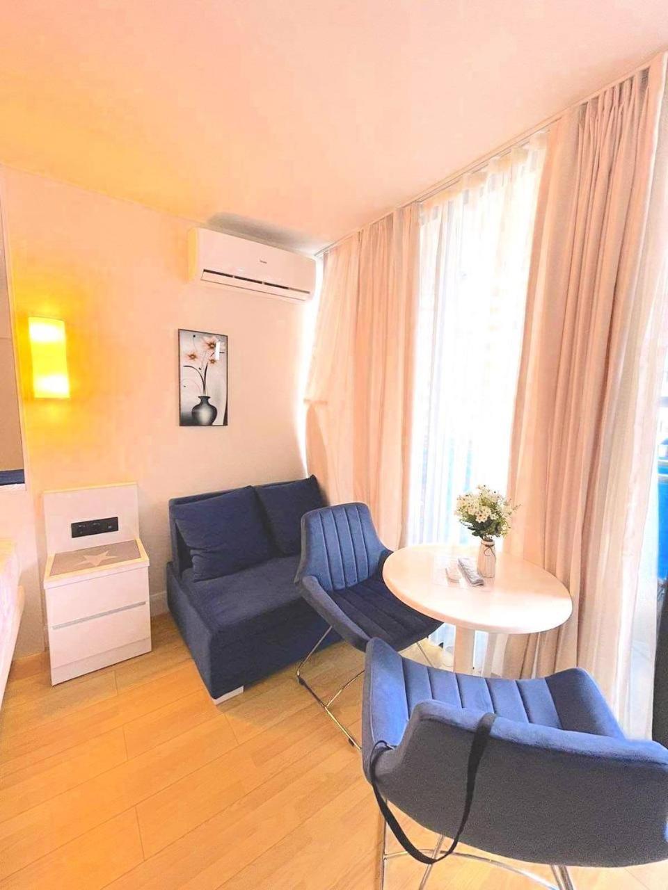 Orbi City Luxury Towers Aparthotel Batumi Exteriör bild